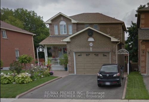 77 Stonebriar Dr, Maple, ON, L6A2M9 | Card Image