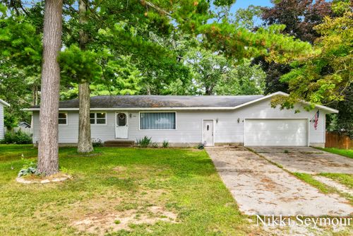 7717 Carefree Dr, Whitehall, MI, 49461-9506 | Card Image