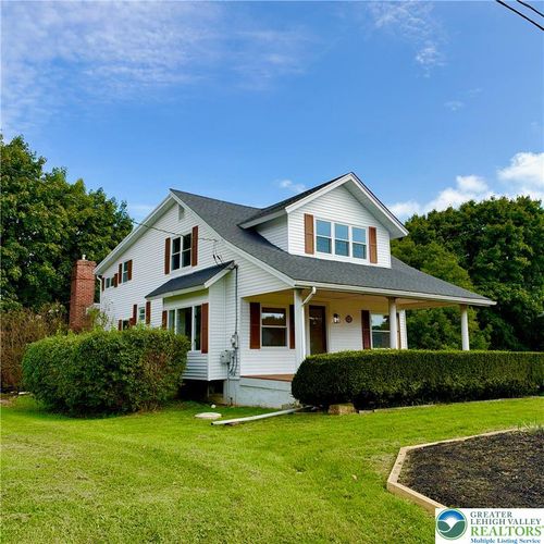 5111 Vera Cruz Rd, Emmaus, PA, 18049-9555 | Card Image