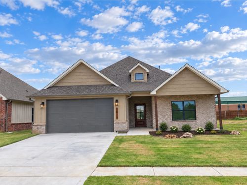 1013 S Chickasaw Street, Skiatook, OK, 74070 | Card Image