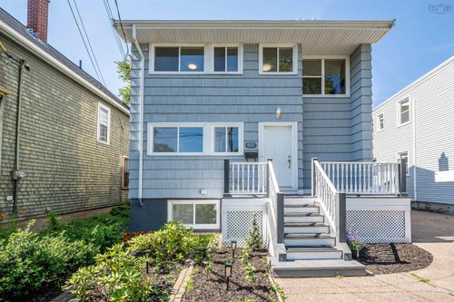 5537 Atlantic St, Halifax, NS, B3H1G6 | Card Image