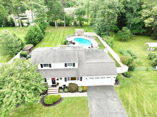 19 Grand St, New City, NY, 10956-2451 | Card Image