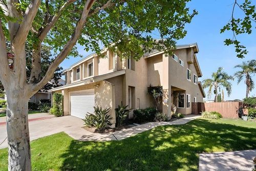 7290 Oakham Way, San Diego, CA, 92139-2932 | Card Image