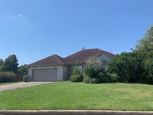 3720 Champions Dr, Beaumont, TX, 77707-5471 | Card Image