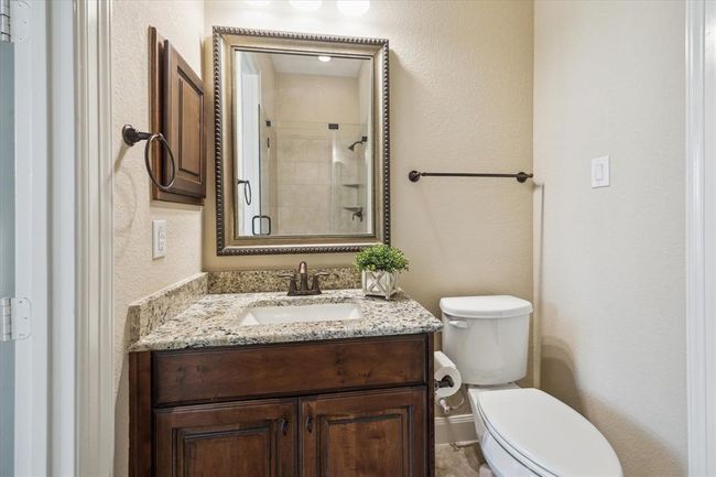 Full Bath for Guest Suite with walk in closet | Image 27