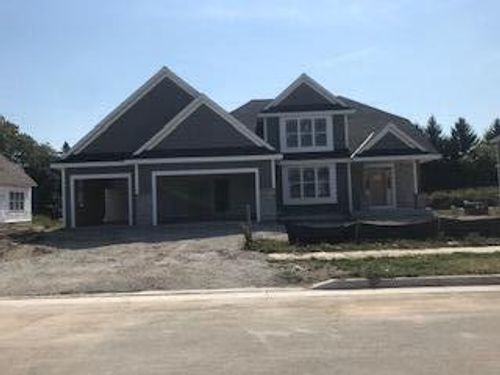 N48W21601 Martha Lane, Menomonee Falls, WI, 53051 | Card Image