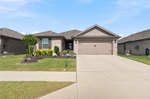 8821 Playmoor Dr, Fort Worth, TX, 76131-2498 | Card Image