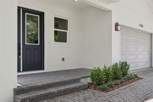 2704 W Tyson Ave, TAMPA, FL, 33611-4533 | Card Image