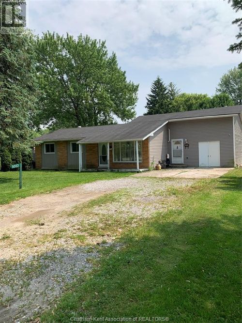 5033 Dufferin Ave, Wallaceburg, ON, N8A4N1 | Card Image