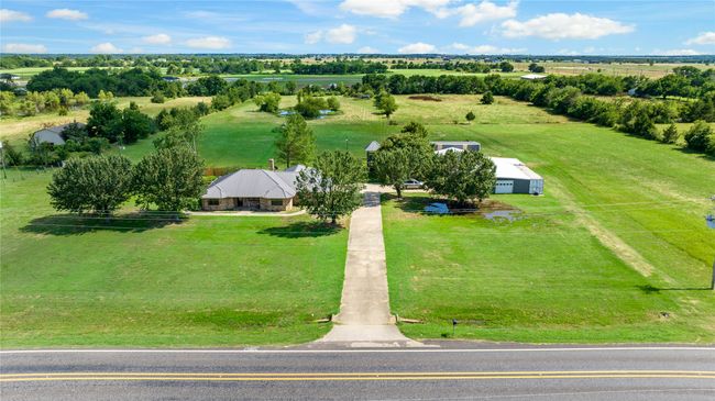 4395 Farm Road 2820, House other with 3 bedrooms, 2 bathrooms and null parking in Sumner TX | Image 10
