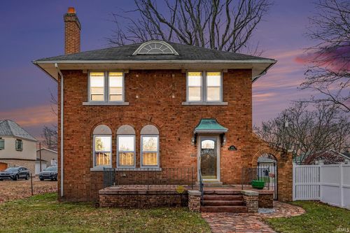 410 E Angela Blvd, South Bend, IN, 46617-1301 | Card Image