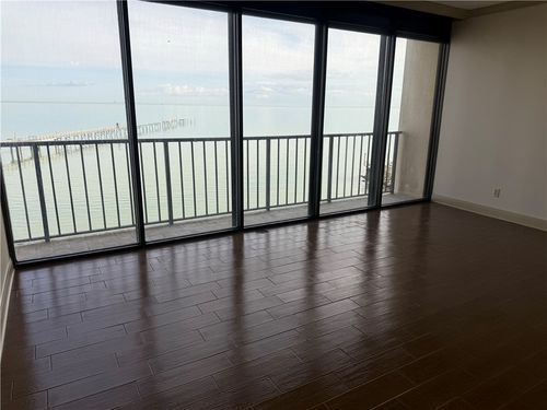 202-4350 Ocean Dr, Corpus Christi, TX, 78412-2569 | Card Image