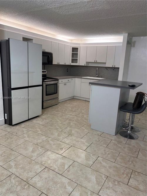 b3f-14850 Naranja Lakes Blvd, Homestead, FL, 33032-8334 | Card Image