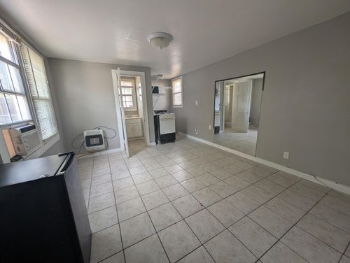 rear-2305 30th St, Lubbock, TX, 79411-1601 | Card Image