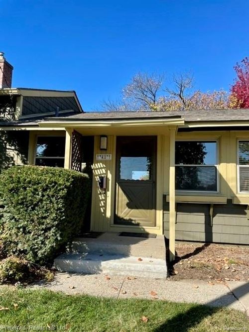3417 Richard St, Ann Arbor, MI, 48104-5246 | Card Image