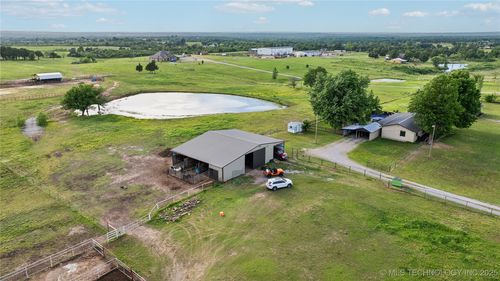 1200 S Oak Grove Rd, Cushing, OK, 74023-6270 | Card Image