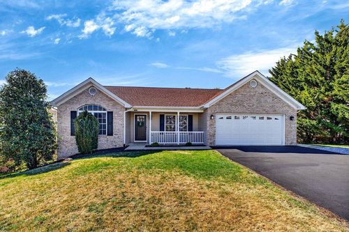 70 Windsor Dr, FISHERSVILLE, VA, 22939-2124 | Card Image