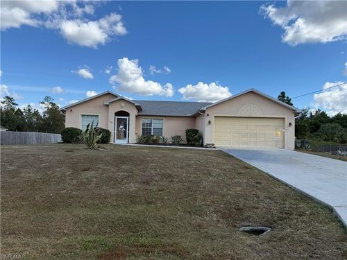 902 Mcarthur Ave, Lehigh Acres, FL, 33936-3512 | Card Image