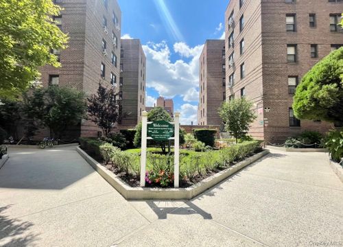 apt-2d-43-40 Union St, Flushing, NY, 11355-7031 | Card Image