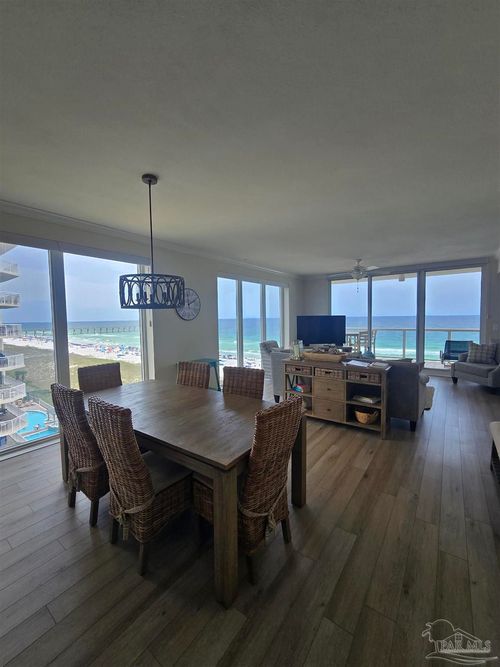 601-8477 Gulf Blvd, Navarre, FL, 32566-7279 | Card Image