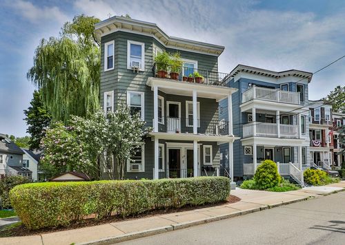 2-238 Poplar St, Boston, MA, 02131-3674 | Card Image