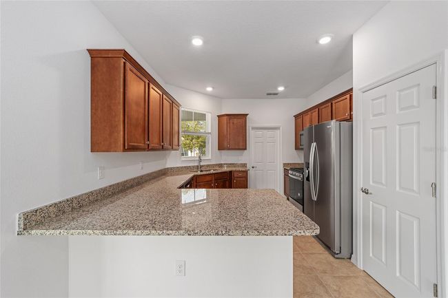 10277 Sw 96 Th Loop, House other with 2 bedrooms, 2 bathrooms and null parking in OCALA FL | Image 12