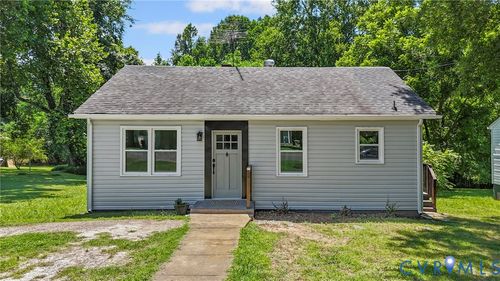 607 Longwood Ave, FARMVILLE, VA, 23901-1527 | Card Image