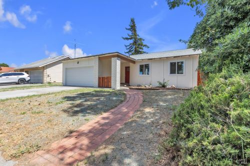 639 Cement Hill Rd, Fairfield, CA, 94533-1331 | Card Image