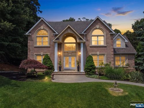 525 Kings Point Trl, Franklin Lakes, NJ, 07417-1543 | Card Image