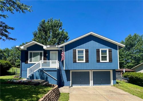 1411 Andrew St, Pleasant Hill, MO, 64080-1071 | Card Image
