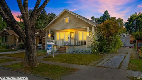 143 Magnolia Ave, Vacaville, CA, 95688-4436 | Card Image