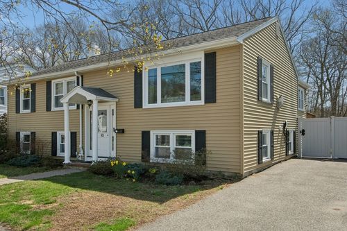 10 Cedarcrest Cir, Boston, MA, 02132 | Card Image