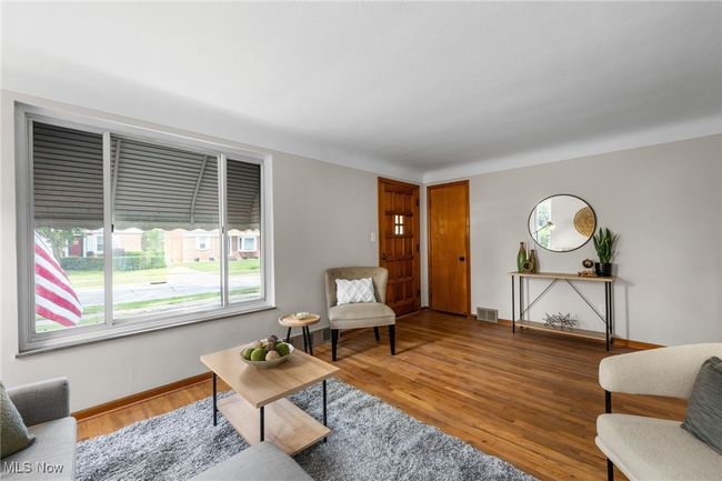 1507 Winchester Rd, House other with 3 bedrooms, 2 bathrooms and null parking in Lyndhurst OH | Image 6
