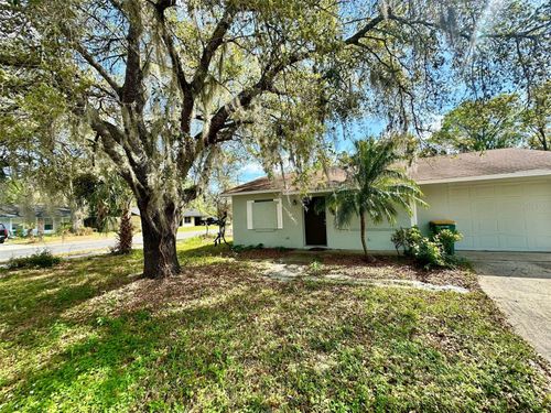 2112 Virginia Ave, Eustis, FL, 32726-3235 | Card Image