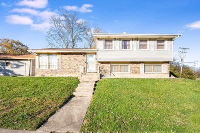 3200 Birchwood Drive, House other with 3 bedrooms, 1 bathrooms and 2 parking in Hazel Crest IL | Image 1