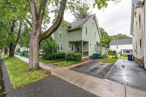 58 Field St, West Springfield, MA, 01089-2610 | Card Image