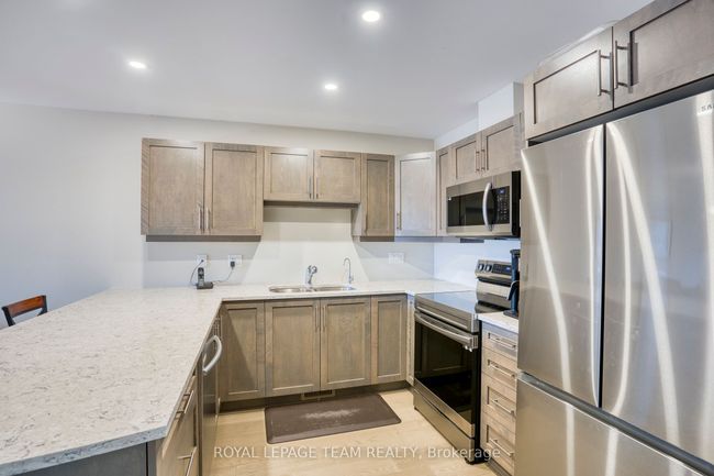 301 Napier Lane, House attached with 3 bedrooms, 3 bathrooms and 2 parking in Almonte ON | Image 9