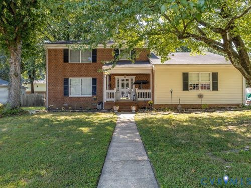 222 Homestead Dr, Colonial Heights, VA, 23834-1122 | Card Image