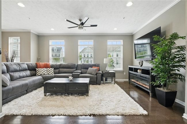 228 Eagle Dr, Townhouse with 3 bedrooms, 3 bathrooms and 2 parking in Cranberry Twp PA | Image 5
