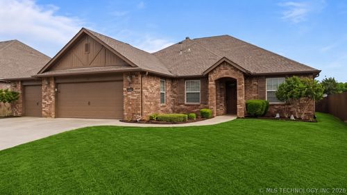 7407 E 84th St N, Owasso, OK, 74055-7421 | Card Image