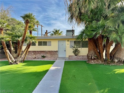 2107 Frontier Ave, Las Vegas, NV, 89106-3926 | Card Image