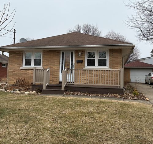 415 Putnam Dr, Erie, PA, 16511-1261 | Card Image