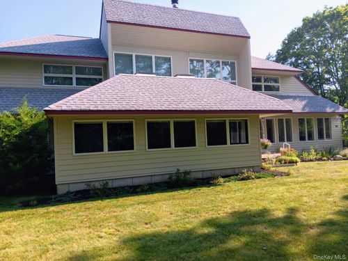 150 Montauk Hwy, Southampton, NY, 11968-4125 | Card Image