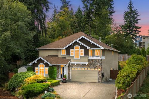 7500 150th St Se, Snohomish, WA, 98296-8443 | Card Image