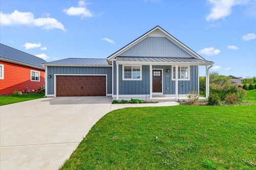 1821 Farm View Drive, PORT WASHINGTON, WI, 53024 | Card Image