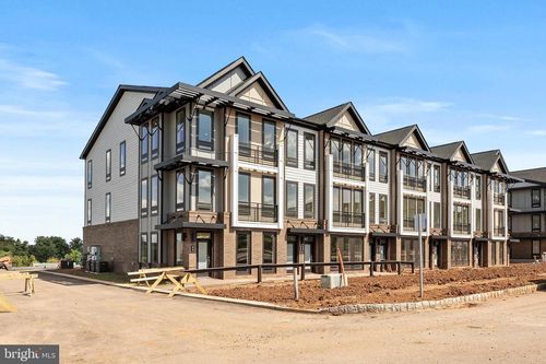 106 Village Dr, SKILLMAN, NJ, 08558 | Card Image