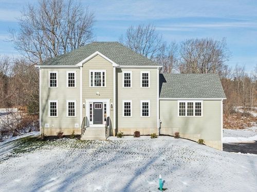 140 Ridge Rd, Rutland, MA, 01543-2052 | Card Image