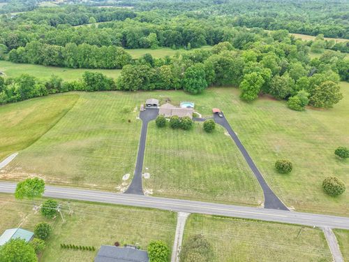 5764 E Highway 619, Russell Springs, KY, 42642-7935 | Card Image