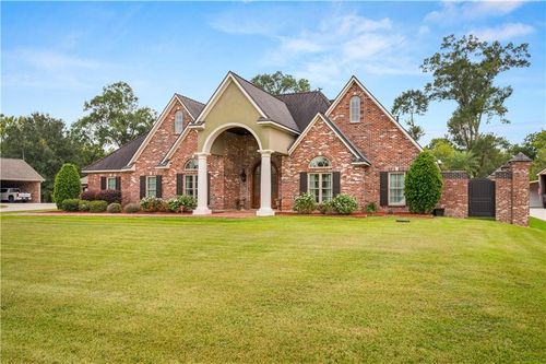 353 Gentry Rd, Washington, LA, 70589-4452 | Card Image