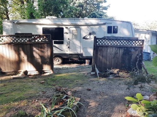 7421 Spruce St, Concrete, WA, 98237-7718 | Card Image
